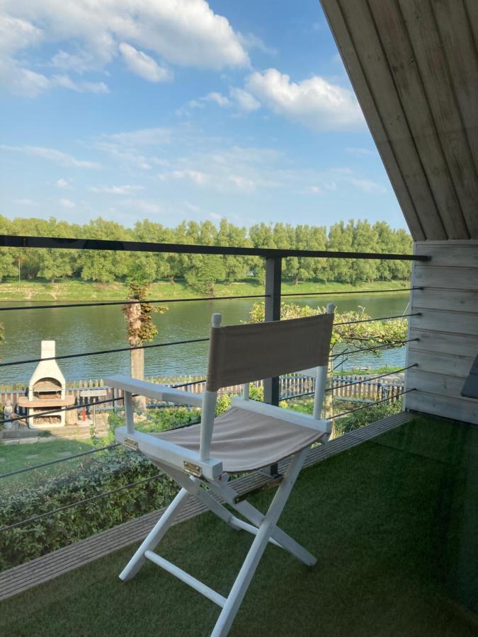 Ons Maashuisje Maaseik Exteriör bild